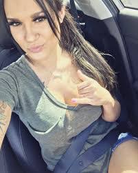 Genia Brown's Instagram, Twitter & Facebook