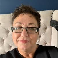 600+ "Michelle Elliott