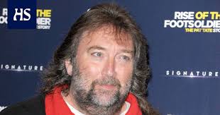 Andy the viking fordham (born 2 february 1962) is an english darts player. R0esakl75kou M