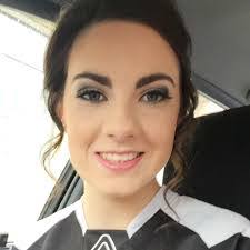 Kelly Niland's Instagram, Twitter & Facebook