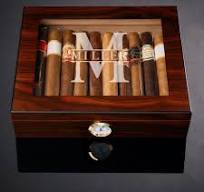 Esperanza Cigar Humidor with Custom Cigar Glasses and ...