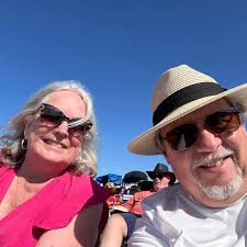 How to maintain a healthy goldfish pond with cloudy water and algae issues?