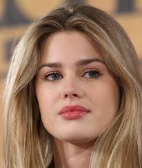 Vanessa Hessler Is Not She More Than Perfect Beautiful Face Beautiful Girl Face Beauty Face