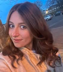 Emily Bicknell's Instagram, Twitter & Facebook