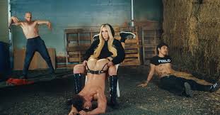 Kesha Just Went All Out NSFW for The Boy Crazy Music Video And Were  Here For It - Gayety