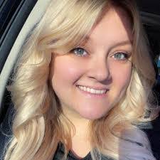 Kayla Harder's Instagram, Twitter & Facebook