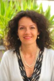 Her first international tournament was the 1971 european championship, while the last was in 1986, again at the europeans. Unsere Inhaberin Dr Karin Simeoni Ubersetzungsburo Traduc Bozen Sudtirol
