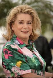 Пин от пользователя STEVE Hogg на доске Cathie в 2025 г