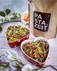 Schneller Hafer Nudelauflauf Mit Buttergemuse Und Schmelzkase Ich Prasentiere Euch Heute Nicht Die Schnelle Nummer Ne Nudelauflauf Rezepte Geschmolzener Kase