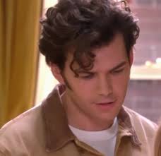 That wig for Colin was horrible! It totally changed his hairline and looked  too tight!😂