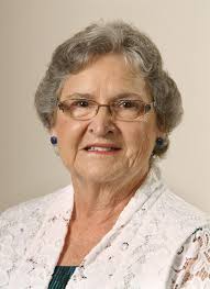 Carolyn Boyles's Instagram, Twitter & Facebook