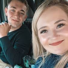 Hallie Bliss's Instagram, Twitter & Facebook