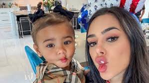 Fernanda Abdalla lança site Semaine com agito na Christie's, em Londres