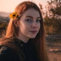 Michelle Viers's Instagram, Twitter & Facebook