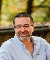 Benjamin Bange's Instagram, Twitter & Facebook