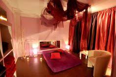 Bitte beachten sie, dass wir uns an vorgaben, welche für die vermietung der spielzimmer gelten, halten müssen. Erotik Massage In Frankfurt Bei Pams Lounge