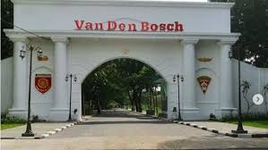 6 Fakta Menarik Benteng Van Den Bosch Markas Belanda Di Ngawi Surabaya Liputan6 Com Neem dan snel een kijkje op onze site. 6 fakta menarik benteng van den bosch