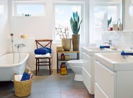 Kamar mandi dibuat dengan memanfaatkan ruangan semaksimal mungkin. Pilihan Desain Kamar Mandi Modern Dan Tampak Mewah Rumah Dan Gaya Hidup Rumah Com