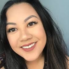 Mara Sullivan's Instagram, Twitter & Facebook