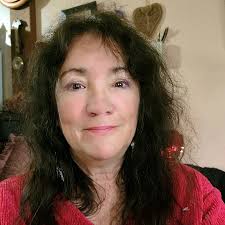 Paula Johnstone's Instagram, Twitter & Facebook