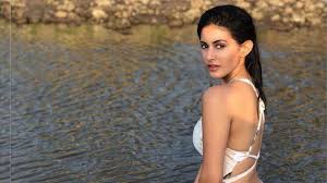Connect with friends, share what you're up to. Amyra Dastur Hot Photo Videos Bollywood Actress Bold Stylish Seductive And Desirable Bikini Video And Photos Of Amyra Dastur Instagram You Tube Amaira Dastur Hot Photos à¤² à¤¯ à¤¨ à¤•à¤²à¤° à¤• à¤¡ à¤° à¤¸ à¤®