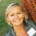 Donna Malecki's Instagram, Twitter & Facebook