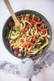 5 Ingredient Chicken Sausage And Pepper Skillet Tipps In The Kitch Recipe Stuffed Peppers Quick Pasta Recipes Sausage And Peppers