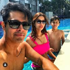 FamilyMan Adi with his wife and son 😍😍