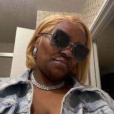 Tamara Ledbetter's Instagram, Twitter & Facebook