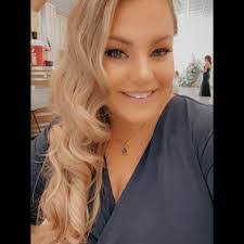 Erin Boone's Instagram, Twitter & Facebook