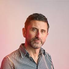 Stephen Wynne-Jones على X: "@Roger_Edwards As an ex-resident of Woking I  can't wait either. Great story 👍"