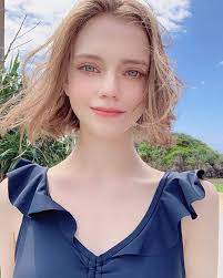 かわいいよね ブロンド美女 美人 顔 ショート 美人