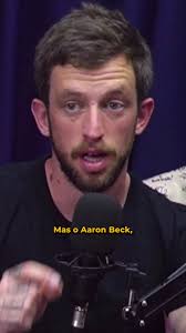 Quien Es Aaron Hurtado Lens