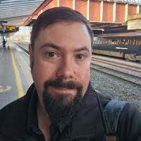 400+ “Charles Daniel” profil