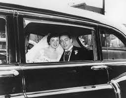 Born as christopher charles cuomo in queens, new york on 9th august 1970. Mario Cuomo Ex New York Governor And Liberal Beacon Dies At 82 The New York Times