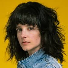 Passionnée par le 7e Art depuis l'enfance Amoureuse des costumes et  d'univers originaux