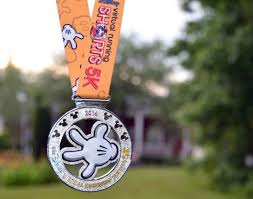 Starting off racing virtually is an easy way to dip your toe into racing with less pressure. 5 Virtual Running Clubs That Will Get You Moving In 2021 Virtual Run Running Club Running