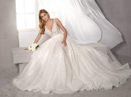 Unsere dienstleistungen im bereich zahnimplantate. Fara Sposa Hochzeitskleider Brautkleid Hochzeitskleid Brautkleider Accessoires Stuttgart Ulm Aalen Geislingen Brautmoden