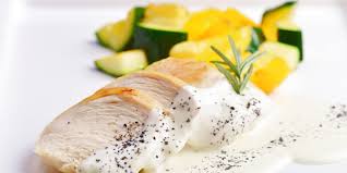 Le poulet se cuisine en sauce, grillé ou au four, et s'accorde facilement avec des féculents, des légumes et des épices. Recettes De Noel Nos Idees De Plats Festifs Mes Recettes Faciles