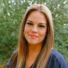 Alina Brown's Instagram, Twitter & Facebook