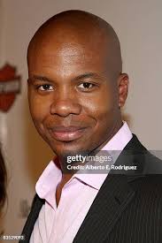 77 Leonard Lowe Photos & High Res Pictures