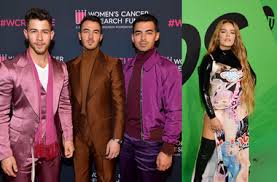 Karol g met puerto rican rapper anuel aa in august 2018 on the set of the music video for their song culpables, a month after his release from prison.25 in january 2019, the couple confirmed their relationship.16 on april 25, 2019, karol g arrived at the billboard latin music awards wearing a. Anuel Aa Las Vegas 98 5 Kluc