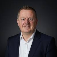 Richard Chalcraft's Instagram, Twitter & Facebook