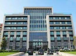 Each room at la reserve resort has luxury bedding and a tv with cable channels. La Reserve Facade Avant Picture Of La Reserve Knokke Heist Tripadvisor