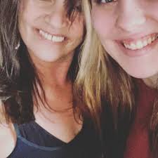 Jessica Simpson is clapping back at claims she is drinking again after over  six years of sobriety. 👏🙅‍♀️ She shut down a critic who commented