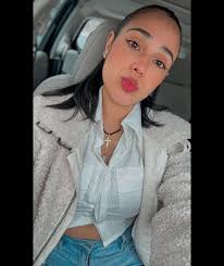 Cuando no pertenece a un lugar la vida se encarga de ponerte en escenarios  incómodos para que salgas de ahí. Felizmiercoles 🧿✌️🙌♐️