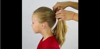 See more ideas about fesyen lelaki, rambut lelaki, potongan rambut. Video Tutorial 3 Gaya Rambut Anak Perempuan Yang Bisa Dilakukan Ayah