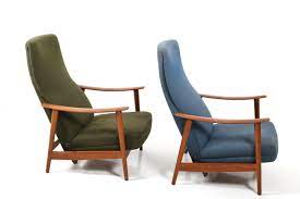 Vintage design reclining lounge chair made with beech circa 1960's. Pair Of Mid Century Danish Reclining Lounge Chairs In Teak Room Of Art