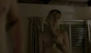 Celebs Naked: Andrea Riseborough - Porn GIF Video | nebyda.com