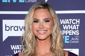 Meaghan King's Instagram, Twitter & Facebook